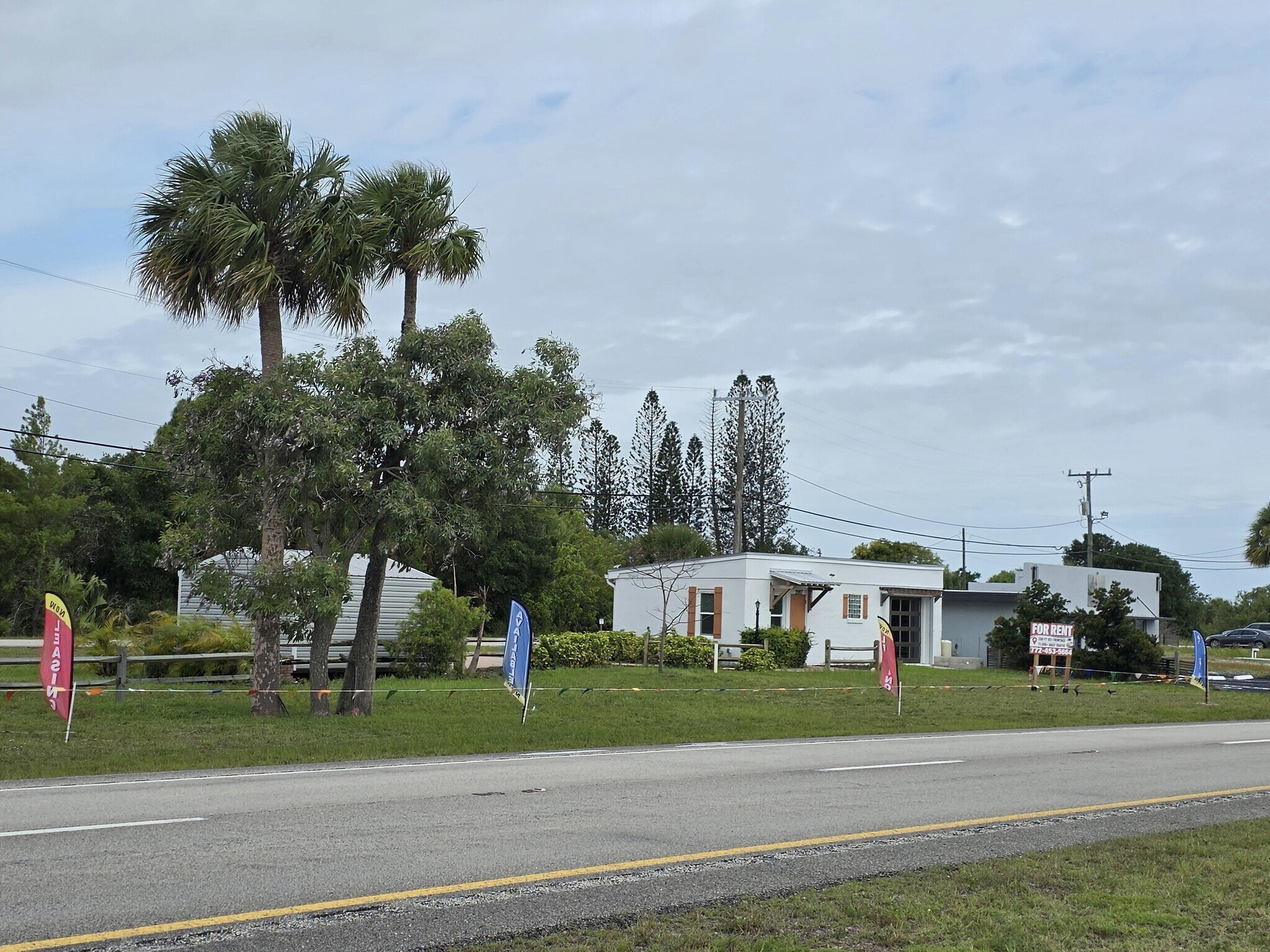 2997 N Us Highway 1, Fort Pierce, FL à louer Photo de l’immeuble– Image 1 sur 7