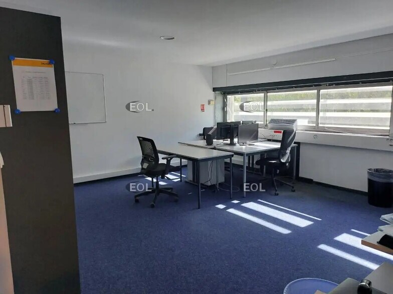 Bureau dans Nîmes à louer - Photo de l’immeuble – Image 2 sur 5