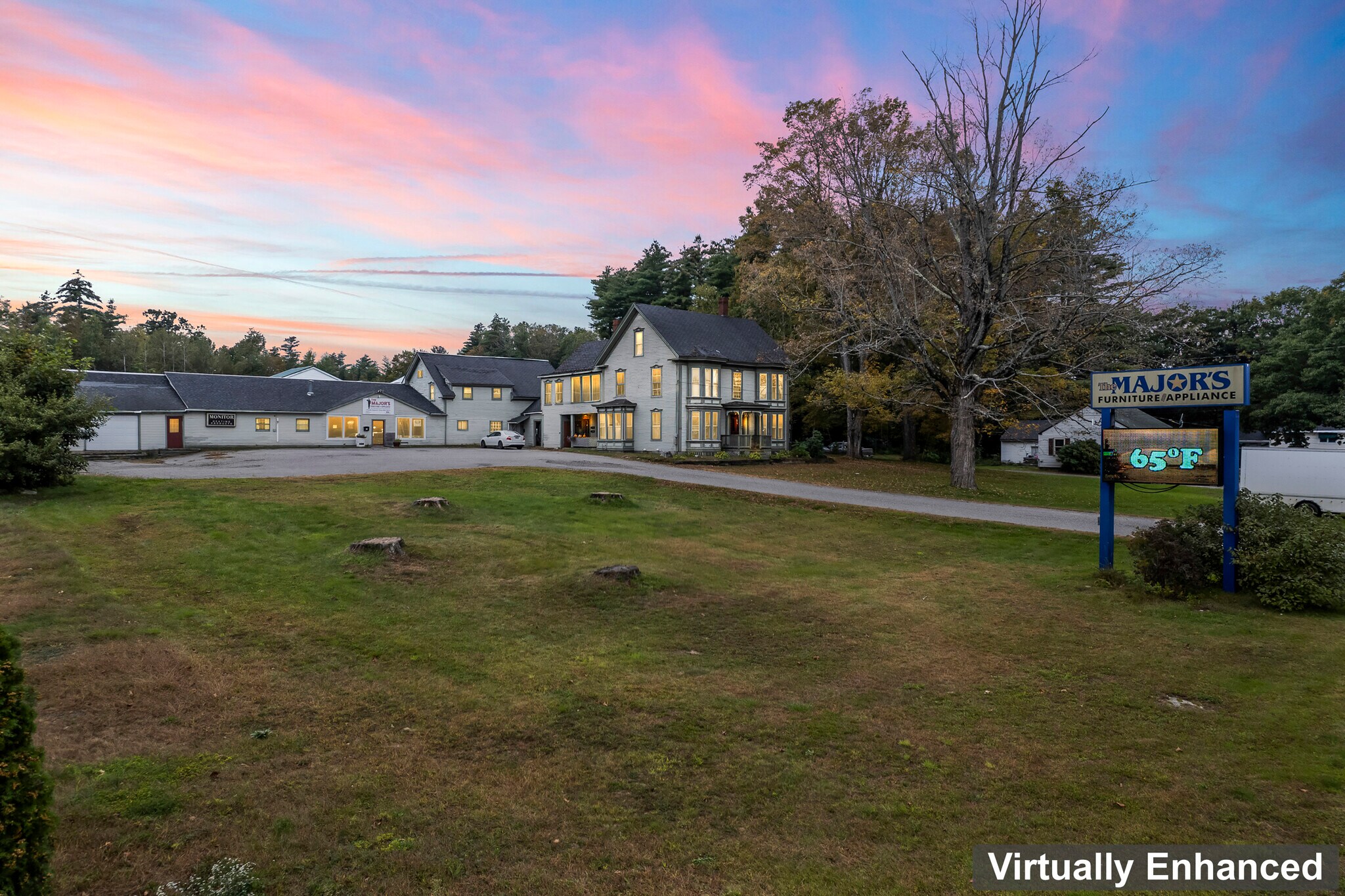 680 Maine Ave, Farmingdale, ME à louer Photo principale– Image 1 sur 73
