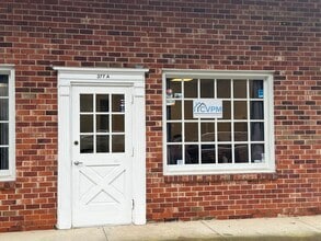 377 Gambrills Rd, Gambrills, MD à louer Photo de l’immeuble– Image 1 sur 1