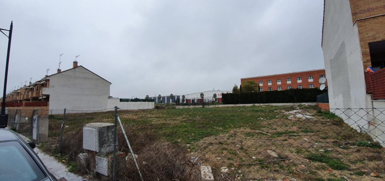 Calle de Jorge Luis Borges, 4-16, Parla, Madrid à vendre Photo principale– Image 1 sur 3