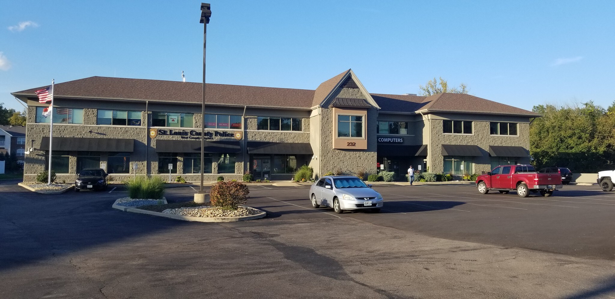 232 Vance Rd, Valley Park, MO à louer Photo principale– Image 1 sur 3