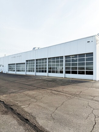 Plus de détails pour 1385 E Chicago St, Elgin, IL - Industriel/Logistique à louer