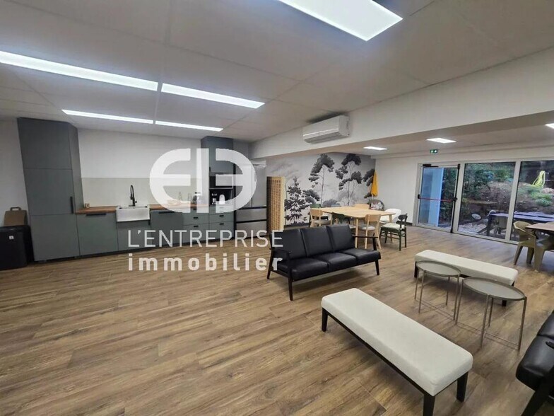 Bureau dans Valbonne à louer - Photo de l’immeuble – Image 3 sur 7