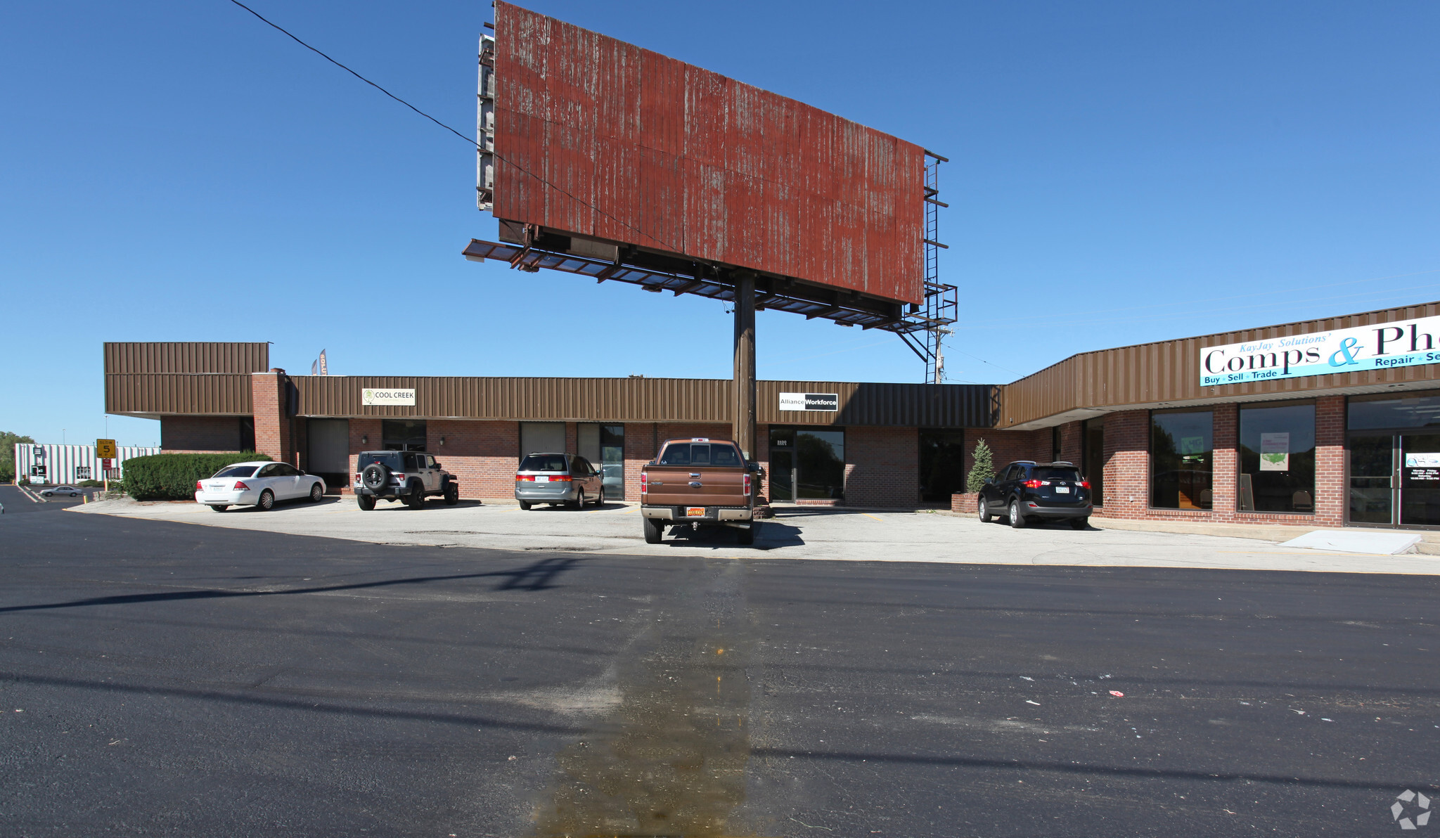 3100-3102 S 24th St, Kansas City, KS à louer Photo principale– Image 1 sur 37