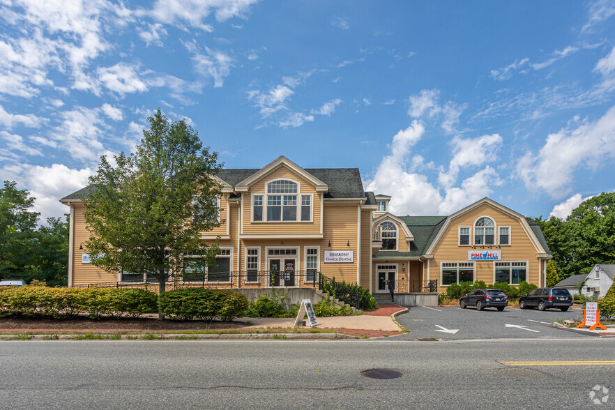 19 N Main St, Sherborn, MA à louer - Photo principale – Image 1 sur 3