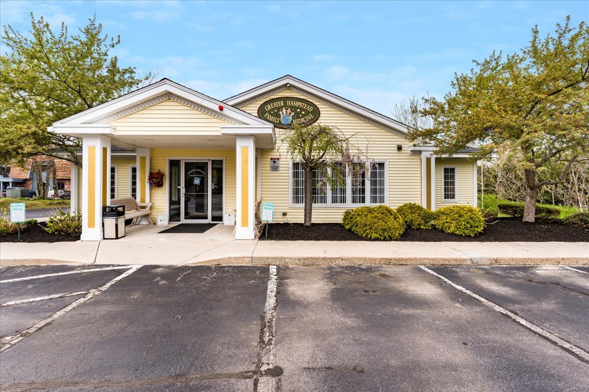 207 Stage Rd, Hampstead, NH à vendre Photo principale– Image 1 sur 13