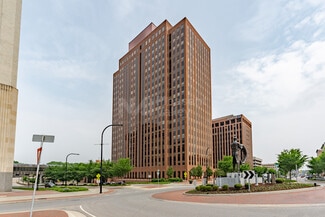 Plus de détails pour 76 S Main St, Akron, OH - Bureau, Bureau/Local commercial à louer