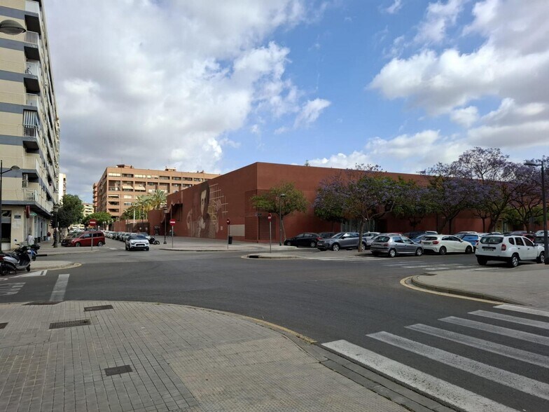 Local commercial dans València, Valencia à louer - Photo de l’immeuble – Image 3 sur 4