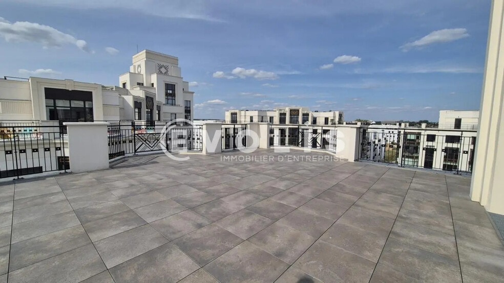 Bureau dans Chessy à louer - Photo de l’immeuble – Image 1 sur 12