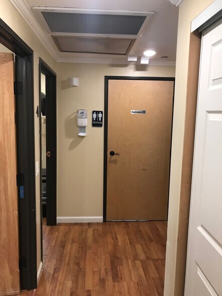 1951 Anthony Heights Escondido CA 92026, Escondido, CA à vendre - Photo intérieure – Image 3 sur 3