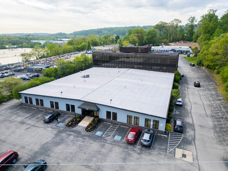215 W Church Rd, King Of Prussia, PA à vendre - Photo de l’immeuble – Image 2 sur 19