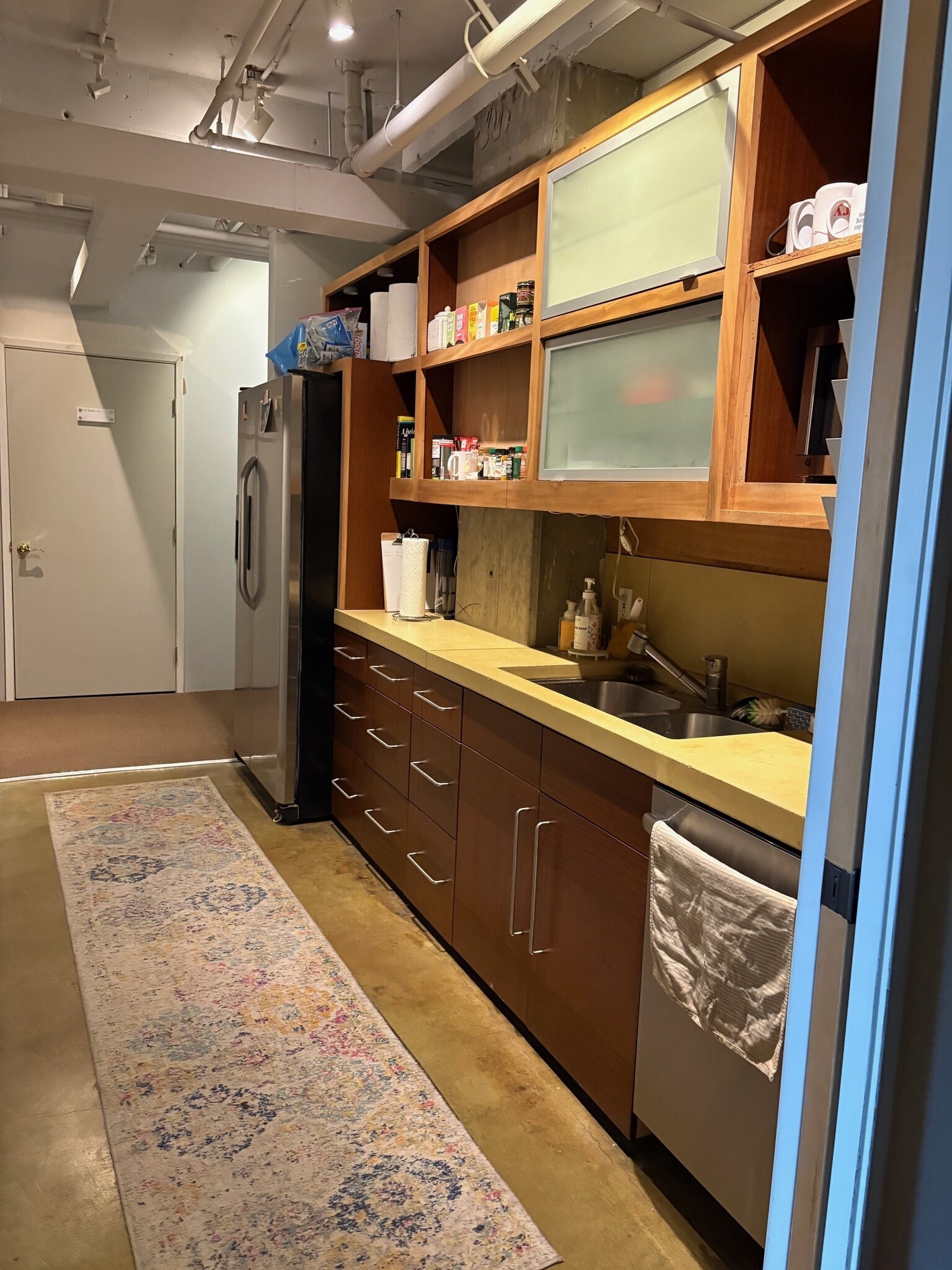 65 W Dayton St, Pasadena, CA à louer Photo intérieure– Image 1 sur 4