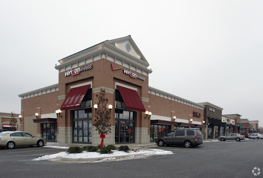 3171-3221 Westgate Mall, Fairview Park, OH à louer - Photo principale – Image 2 sur 6