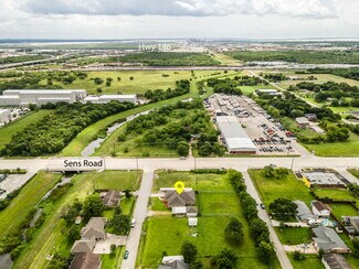 Plus de détails pour 11820 Plainbrook St, La Porte, TX - Bureau à vendre
