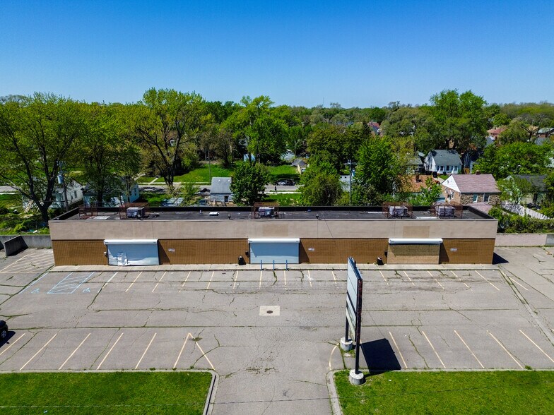 19701 Mound Rd, Detroit, MI à vendre - Photo de l’immeuble – Image 3 sur 5