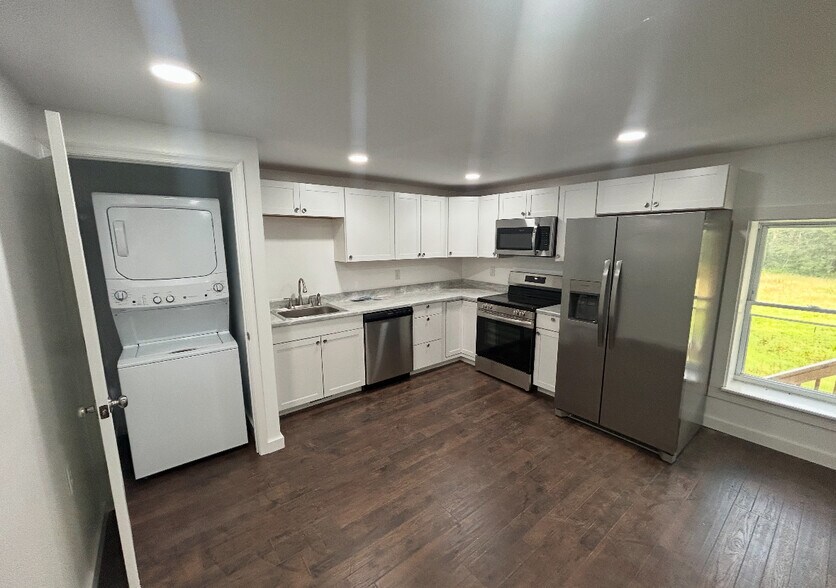 27131 Hubbards Rd, Remington, VA à louer - Photo de l’immeuble – Image 2 sur 15