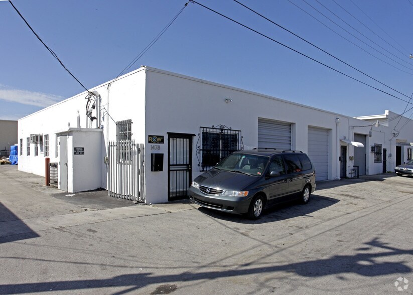 1474-1478 NE 130th St, North Miami, FL à louer - Photo principale – Image 1 sur 3