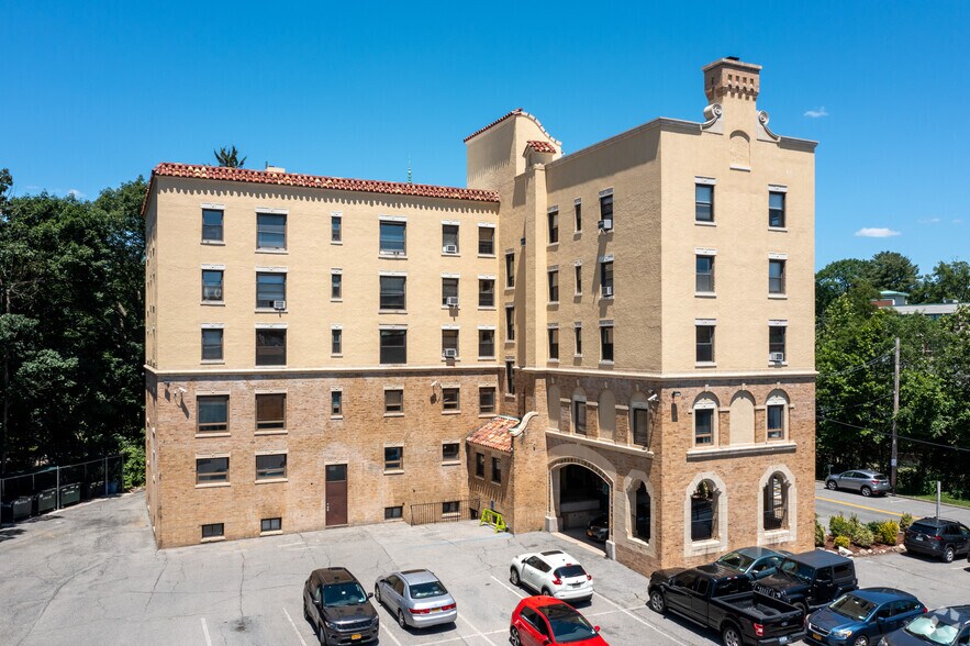 1 Elm St, Tuckahoe, NY à vendre - Photo principale – Image 1 sur 9
