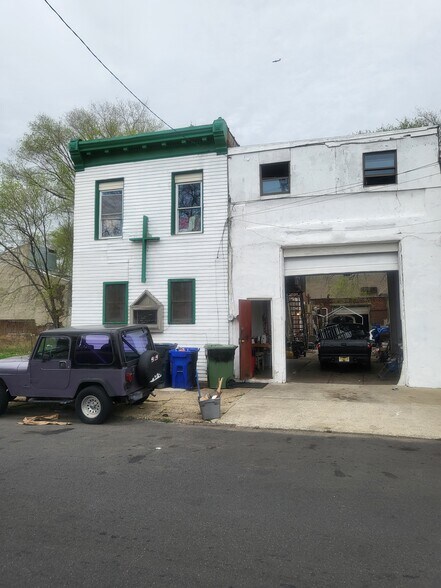 712 S 3rd St, Camden, NJ à vendre - Photo de l’immeuble – Image 2 sur 9