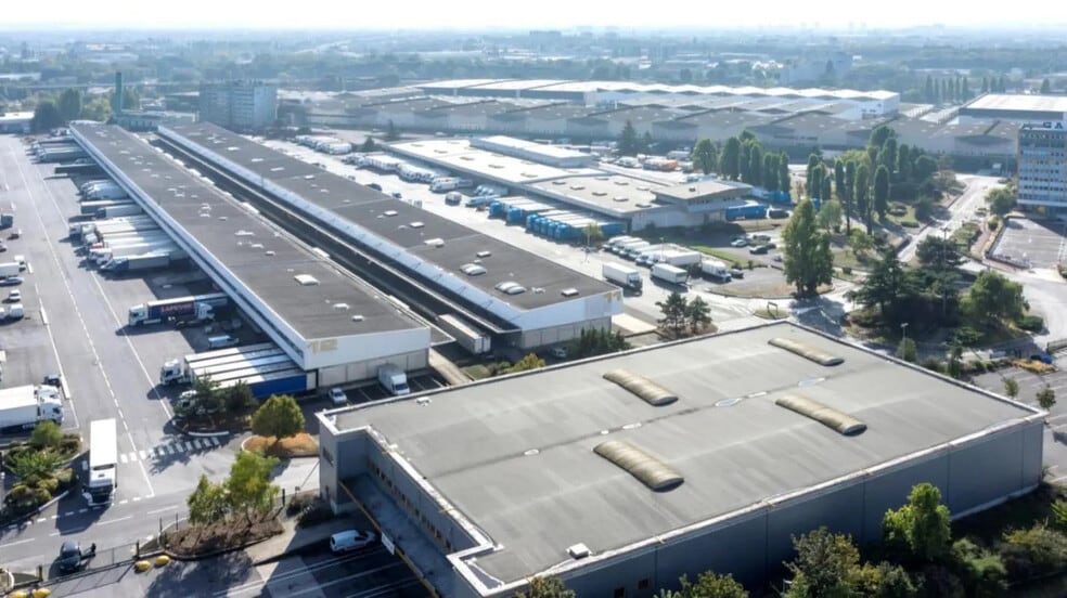 Industriel/Logistique dans Aulnay-sous-Bois à louer - Aérien – Image 1 sur 5