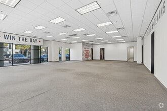 9220 Kirby Dr, Houston, TX à louer Photo intérieure– Image 2 sur 5