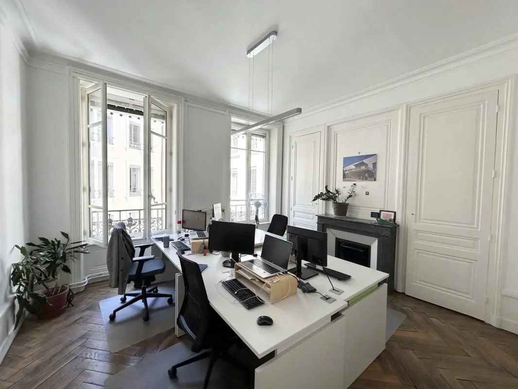 67 Cours De La Liberté, Lyon à louer Photo de l’immeuble– Image 1 sur 12