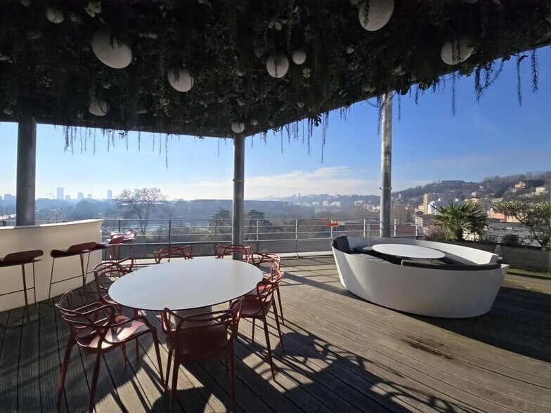 5 Avenue De Poumeyrol, Caluire-et-Cuire à vendre - Photo de l’immeuble – Image 1 sur 12