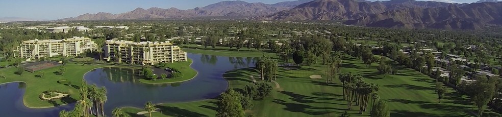 71777 Frank Sinatra Dr, Rancho Mirage, CA à vendre - Photo de l’immeuble – Image 2 sur 4