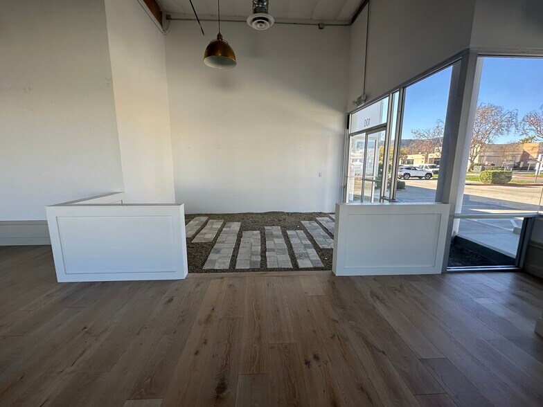 41755 Rider Way, Temecula, CA à louer - Photo de l’immeuble – Image 2 sur 11