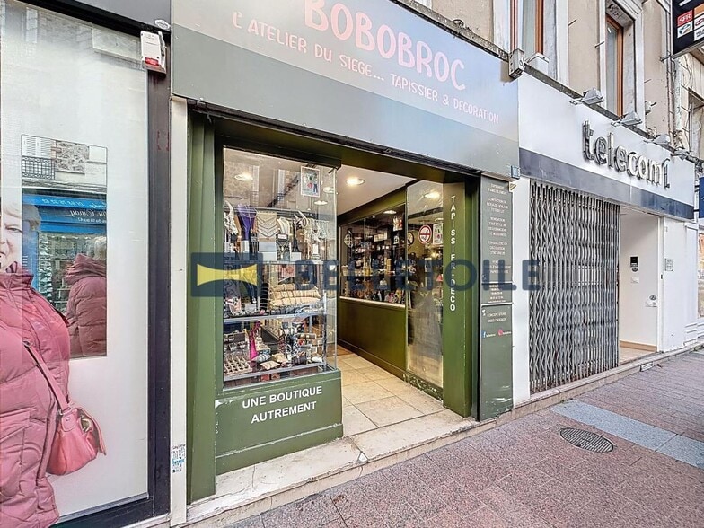 Local commercial dans Nogent-sur-Marne à louer - Photo de l’immeuble – Image 1 sur 9