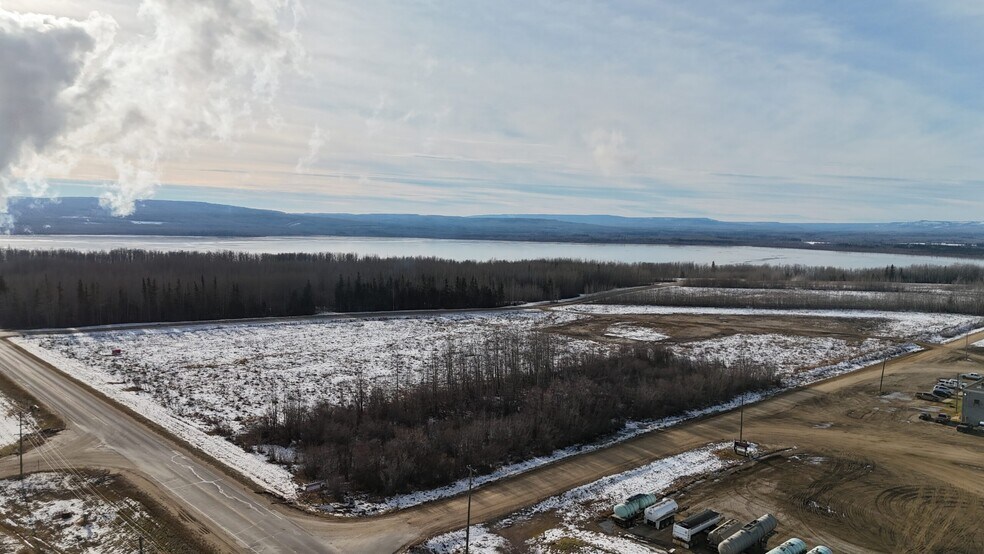 724B, Lesser Slave River No 124, AB à vendre - Photo principale – Image 1 sur 3