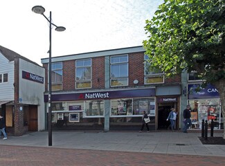 Plus de détails pour 21-23 West St, Havant - Local commercial à louer