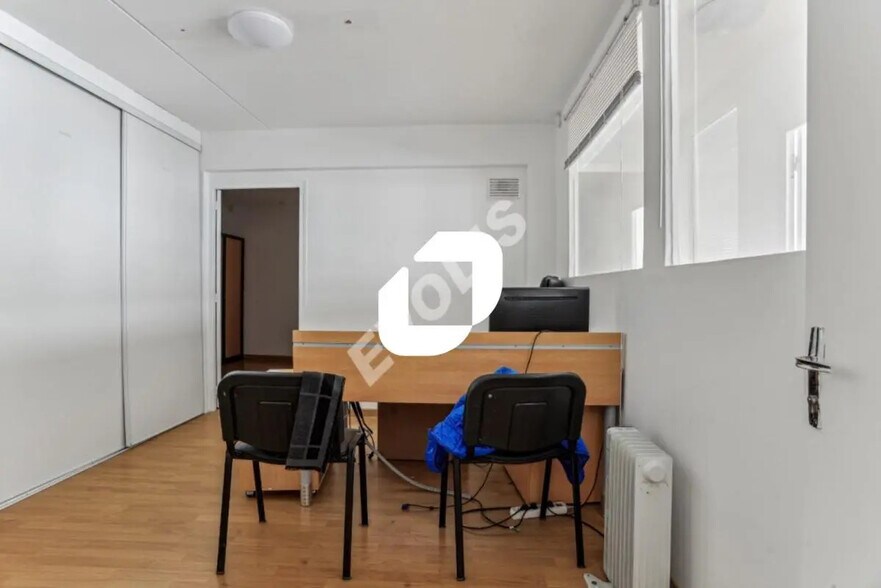 Bureau dans Noisiel à vendre - Photo de l’immeuble – Image 2 sur 10