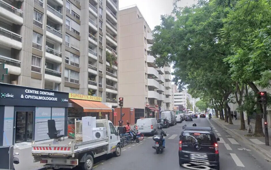 Local commercial dans Paris à louer - Photo de l’immeuble – Image 1 sur 2