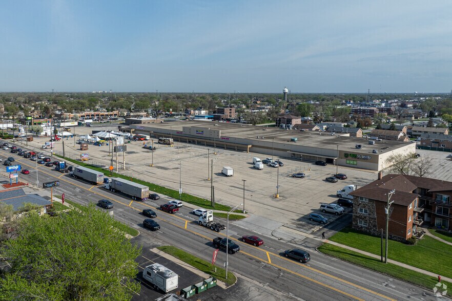 7325-7333 W 79th St, Bridgeview, IL à vendre - Aérien – Image 2 sur 3
