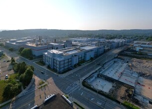 1701L North St, Endicott, NY à louer Photo de l’immeuble– Image 2 sur 2