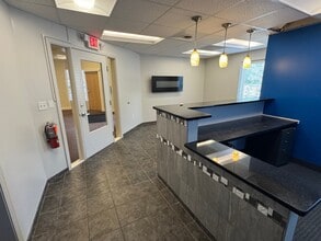 550 Latona Rd, Rochester, NY à louer Photo intérieure– Image 1 sur 9