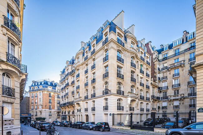 Plus de détails pour Rue Antoine Arnauld, Paris - Bureau à louer