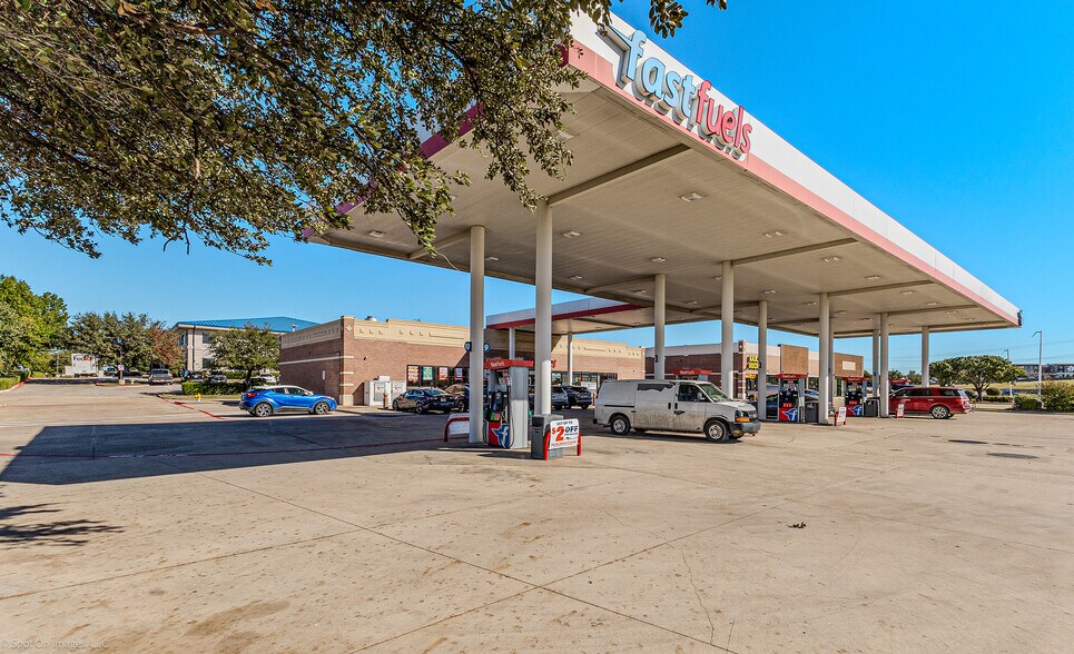 3901 State Highway 121, The Colony, TX à vendre - Photo de l’immeuble – Image 3 sur 9