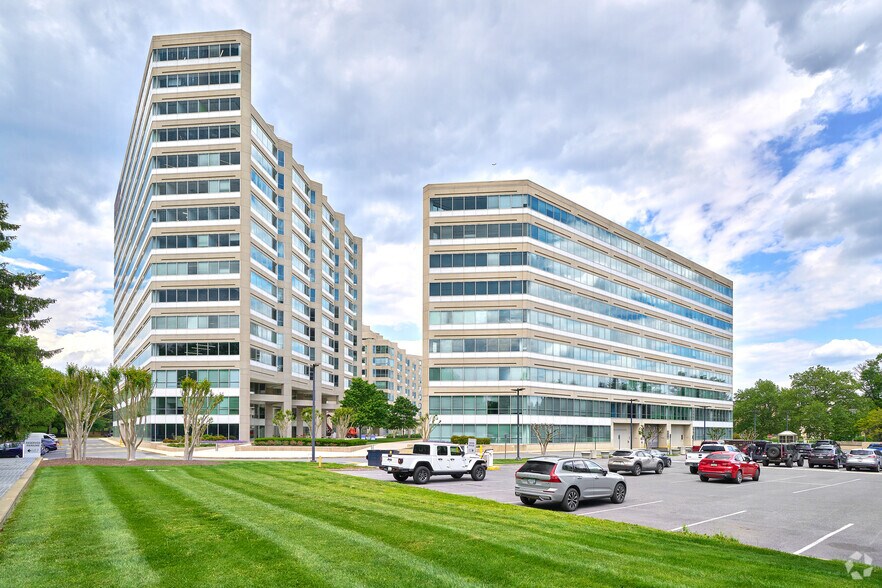 6903 Rockledge Dr, Bethesda, MD à louer - Photo principale – Image 1 sur 4