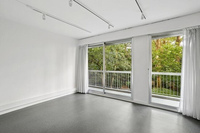 Plus de détails pour 3 Avenue Vavin, Paris - Bureau à louer