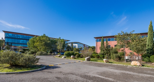 Plus de détails pour 380 Avenue Archimède, Aix-en-Provence - Bureau à louer