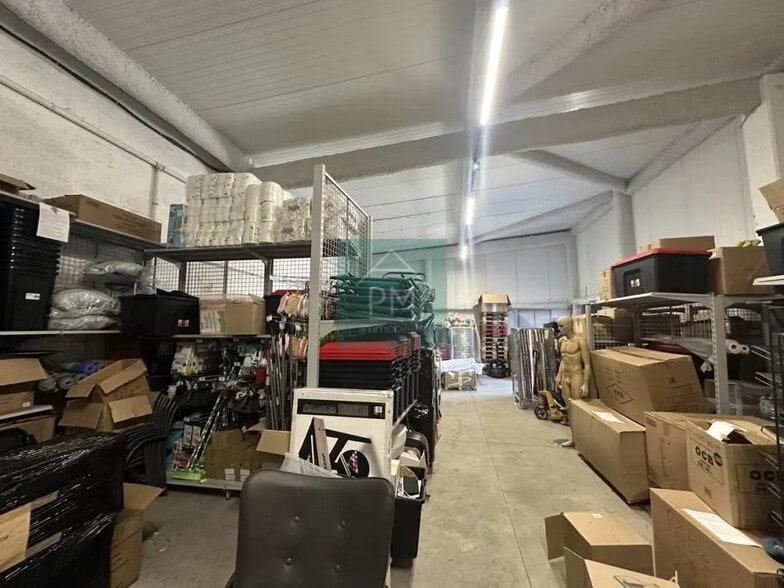 Local commercial dans Neufchâtel-en-Bray à louer - Photo intérieure – Image 2 sur 3