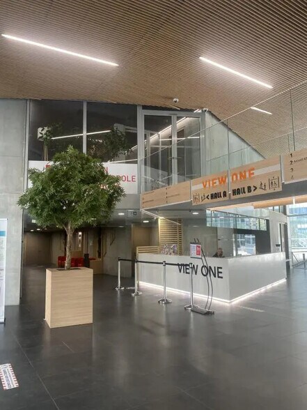 34 Rue De La Soie, Villeurbanne à louer - Photo de l’immeuble – Image 2 sur 6