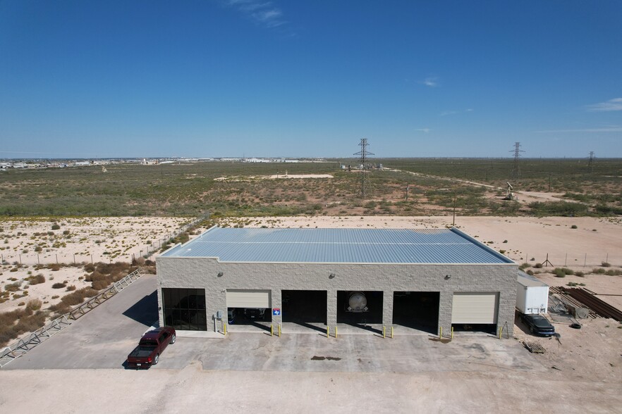1881 S Redline Ave, Odessa, TX à louer - Photo de l’immeuble – Image 2 sur 32