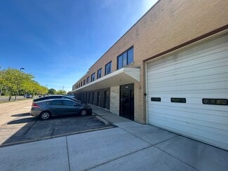 Plus de détails pour 8228 N McCormick Blvd, Skokie, IL - Industriel/Logistique à louer