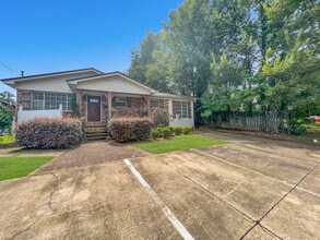 3801 Millcreek Ln, Tuscaloosa, AL à louer Photo de l’immeuble– Image 1 sur 20