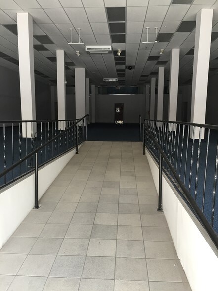 300 S Stanton St, El Paso, TX à louer - Autre – Image 3 sur 6