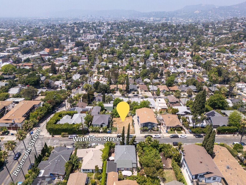 1311 Waterloo St, Los Angeles, CA à vendre - Photo de l’immeuble – Image 3 sur 13